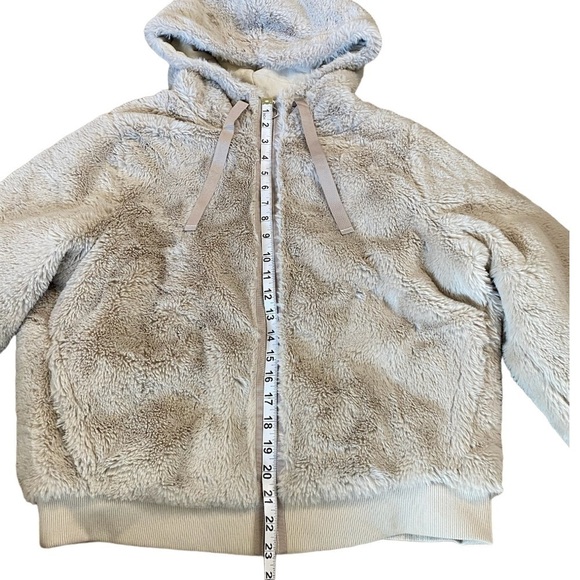Athleta Ritual Faux Fur jacket large new - Picture 9 of 13